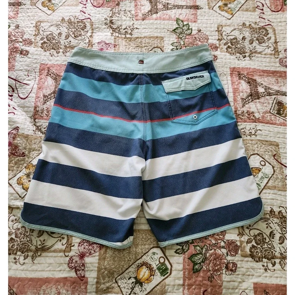 Quiksilver Men's Board Shorts Blue White‎ Striped Surfing Beach Size 34